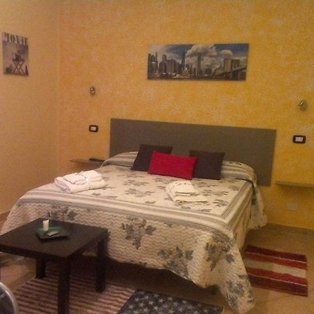 La Bella Ninfa Bed & Breakfast แซร์โมเนตา ภายนอก รูปภาพ