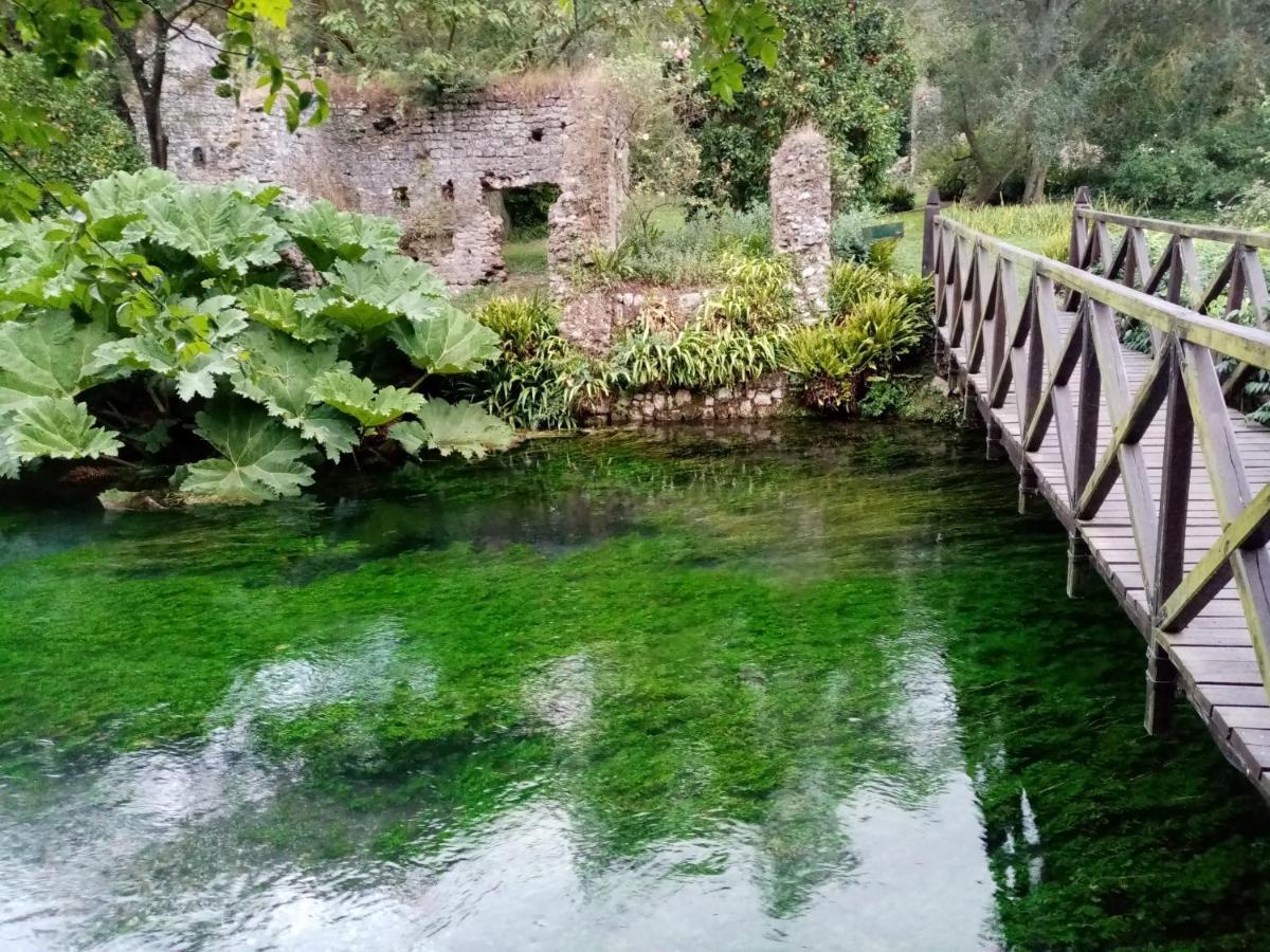 La Bella Ninfa Bed & Breakfast แซร์โมเนตา ภายนอก รูปภาพ